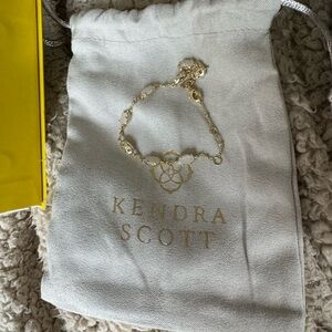 Emilie Gold Chain Bracelet in Iridescent Drusy